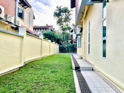 Duchess Avenue (D10), Semi-Detached #612651131